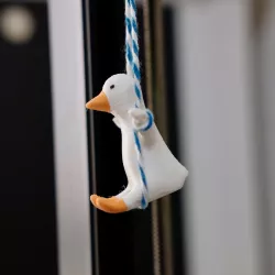 Swingy - The 3D printer swinging duck guardian
