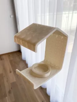 Bird feeder