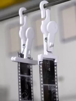 Filmclip version 2 incl film hanger and squeegee