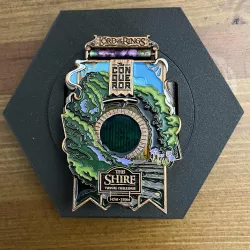 Hex stackable medal holder