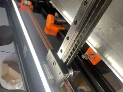 Linear rails conversion for HEVO with CF tube for X axis