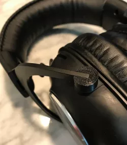 Logitech G Pro X headset hinge