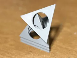 Painters Triangle (pyramid)