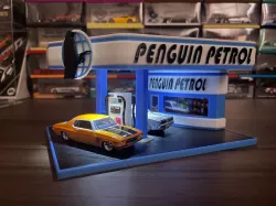 Penguin Petrol Display (1/64 Generic Petrol Station)