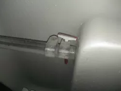 Shower  rail razor clip