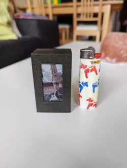 E-ink digital photo frame