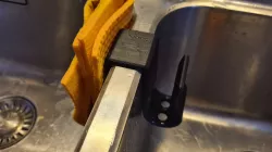 Kitchen sink sponge holder