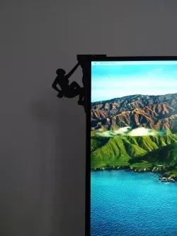 Monitor climbing
