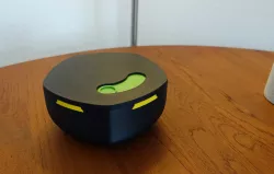 Pentagonal expanding lock mechanism box
