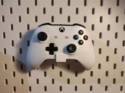 SKADIS Xbox One Controller Holder