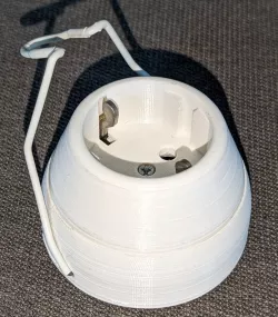 Ceiling socket for lamps