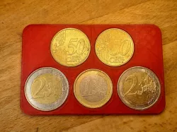 Coin Holder that fits in a card-only wallet