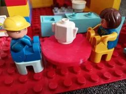 Duplo compatible dining table