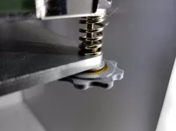 Easy-grip Bed Leveling Knob for Ultimaker 2