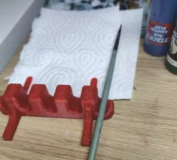 Paint brush holder - flat