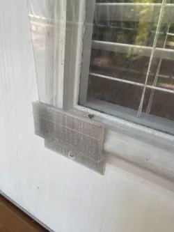 PET sheet window clip