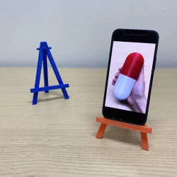 Mini Easel Stand with Fusion 360