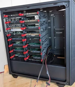 16-bay 3.5" DAS made from an ATX computer case