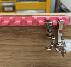 Bernina 5.5mm Presser-Foot Hanger, multiple feet