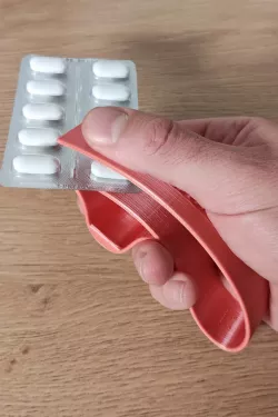 Pillikan - Easy to print pill puncher