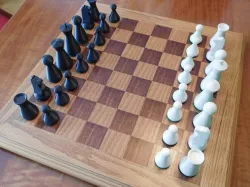Conic – Art Deco Chess Set  
