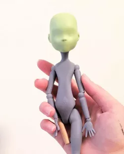 Monster High elastic-strung doll parts
