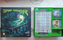 Spook Manor game insert