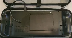 Steam Deck SSD hot-swap port