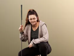 Maria 12900 - Crouching Golfer Girl With Golf Club Low-poly 3D model