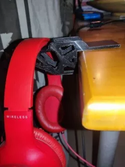Topologically optimized Headphone Stand
