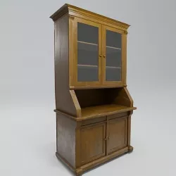 Used Wooden Cupboad Low-poly 3D model