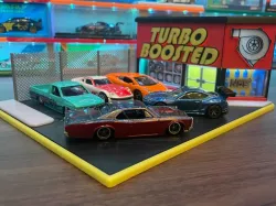 Turbo Boosted Tune Up Shop (Generic 1/64 Shop Display) 