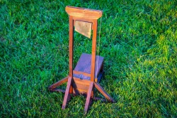 Guillotine