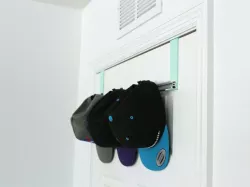 2020 Extrusion Door Hanger