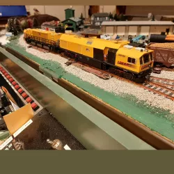 HO Scale LORAM RGS1 Rail Grinder Track Vacuum Maintenance of Way