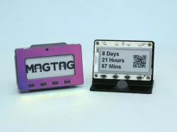MagTag Case & Stand