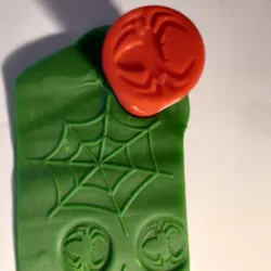 PASTRY - PLAYDOUGH - COOKIE DOUGH - SPIDER AN SPIDER WEB - ROLLER