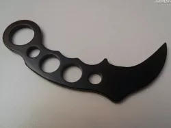 TRAINING KARAMBIT