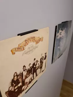 vinyl record holder