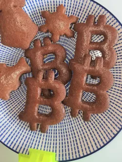 Christmas Bitcoin Gingerbread Cutter
