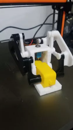 CLIMBING ROBOT