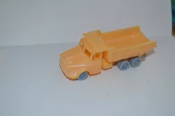 Dump truck HO