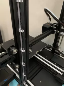 Ender 3 v2 wire clip with vertical inserts for spacing