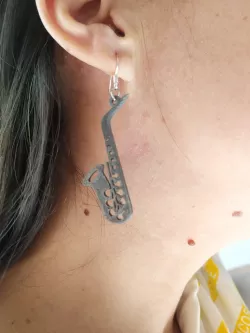 Musical earrings