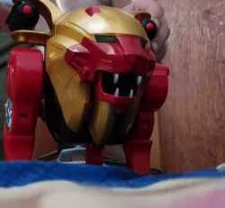 Power Rangers Wild Force: Gao Lion toy missile