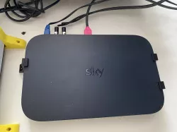 Sky Q Wall Mount (Main Box)