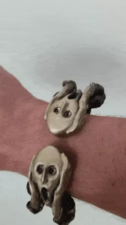 The Scream bracelet