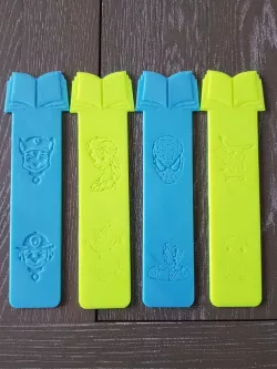 CHILDREN'S BOOKMARK