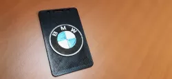 Customizable badge holder