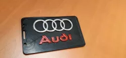 Customizable badge holder